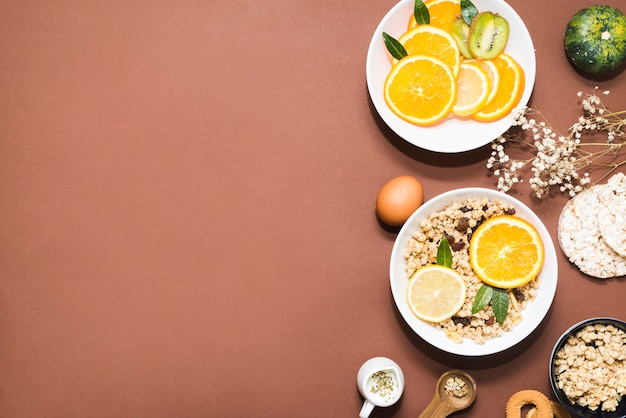 Naturalne sposoby na wsparcie układu pokarmowego: Zioła i błonnik w codziennej diecie